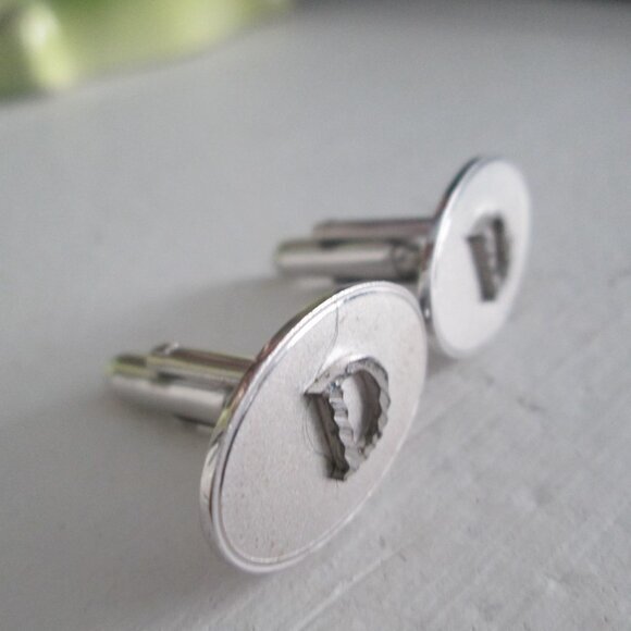 Vintage Cufflinks Oval Monogrammed D Diamond Cut Silver tone - Picture 2 of 4